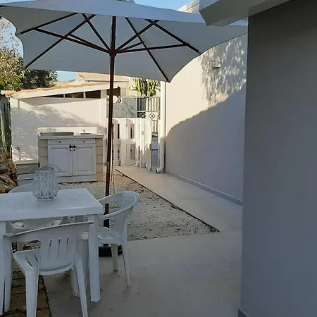 Aurora Guest house